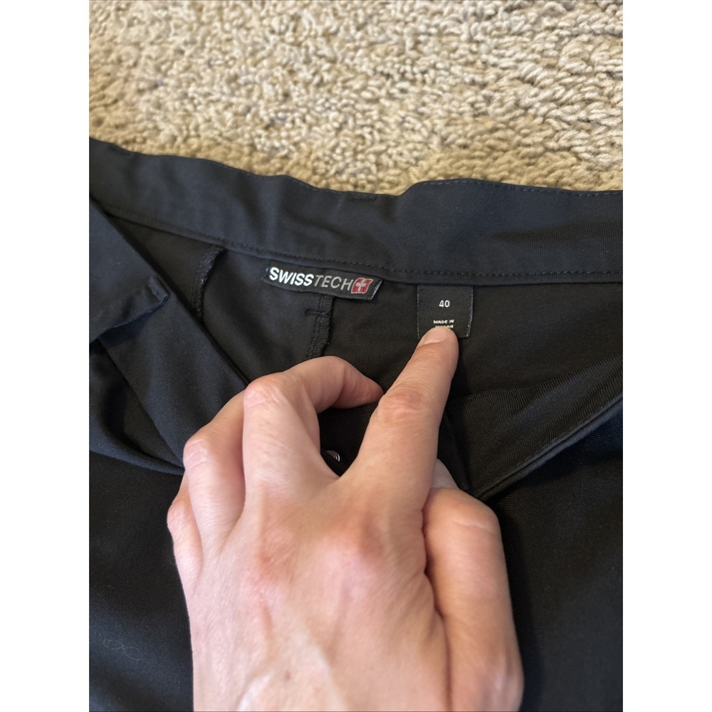 SWISSTECH Men's Black Bermuda Golf Shorts Size 40 Zip Solid - Picture 4 of 7
